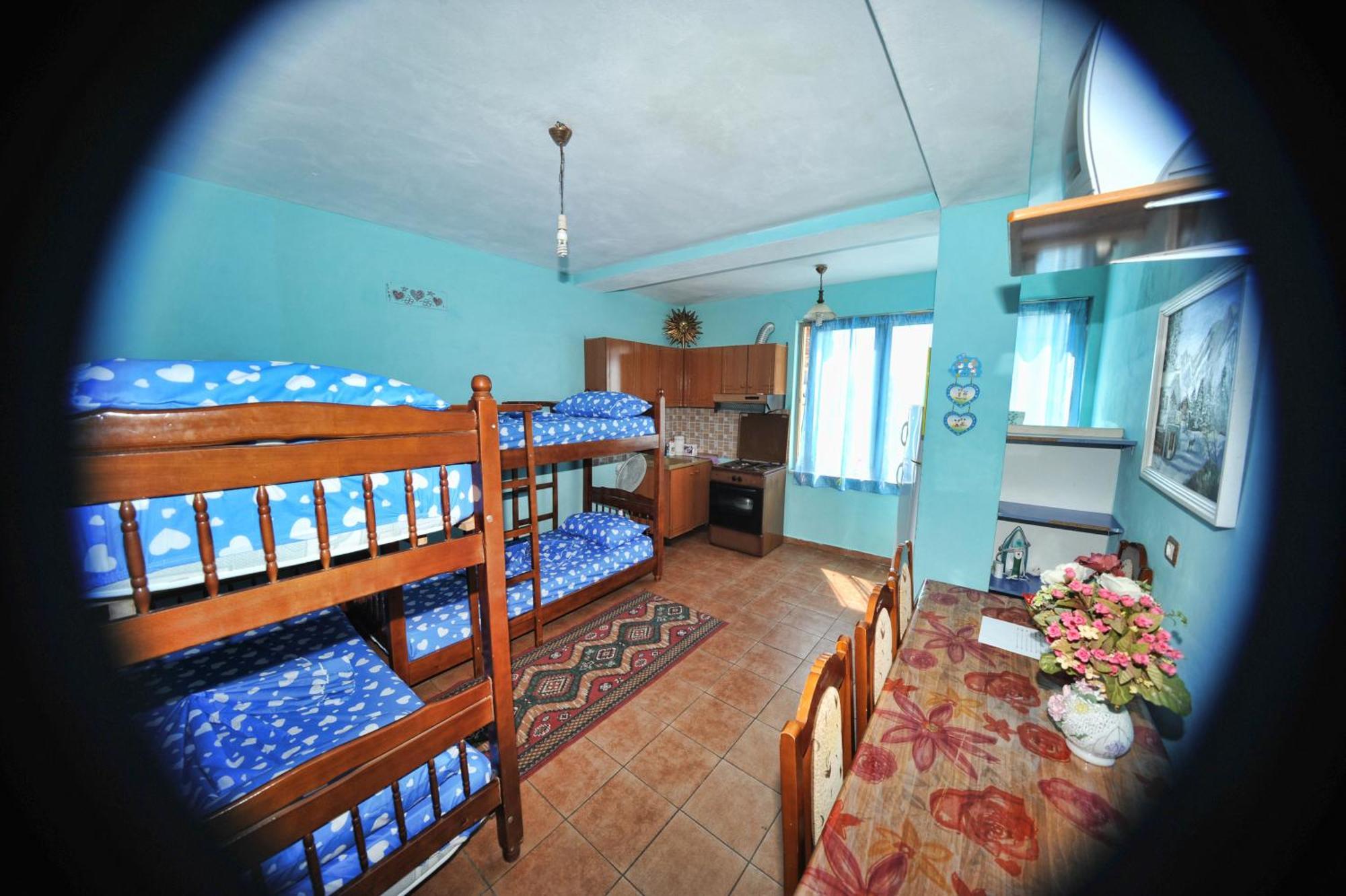 Pemaj Hostel Shkodër Rum bild