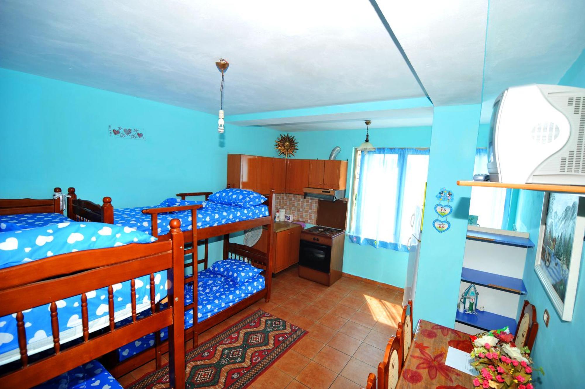 Pemaj Hostel Shkodër Rum bild
