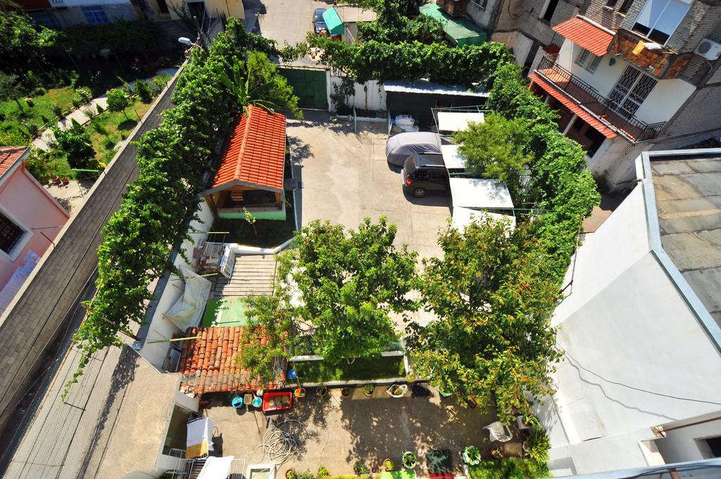 Pemaj Hostel Shkodër Exteriör bild