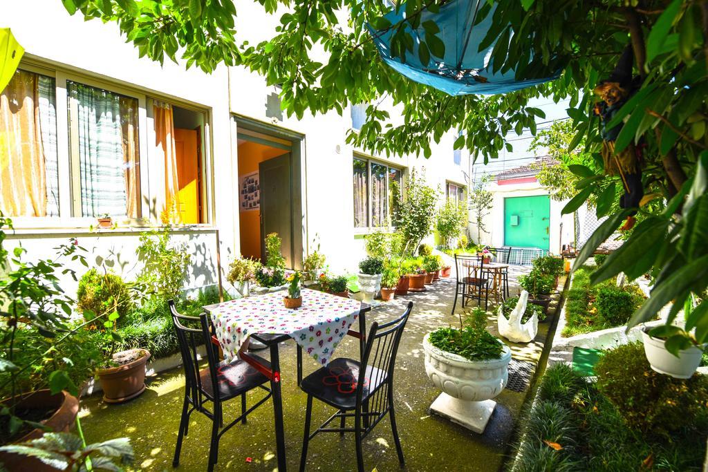 Pemaj Hostel Shkodër Exteriör bild